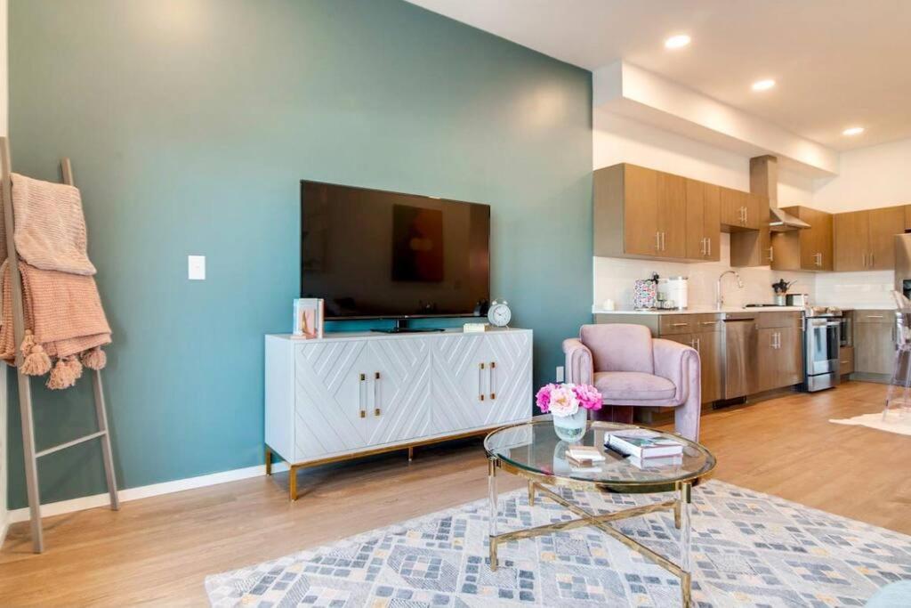 Apartment Stylish Downtown W/ Pool & Parking Nashville